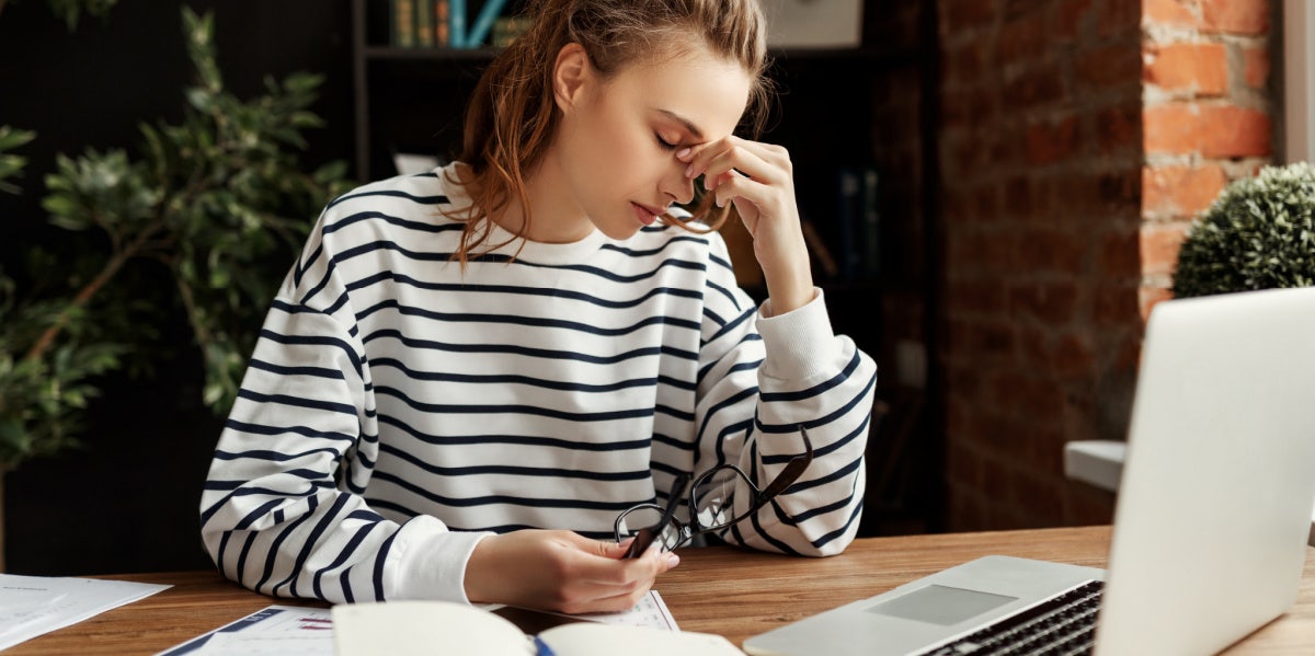 woman stressed out on computer