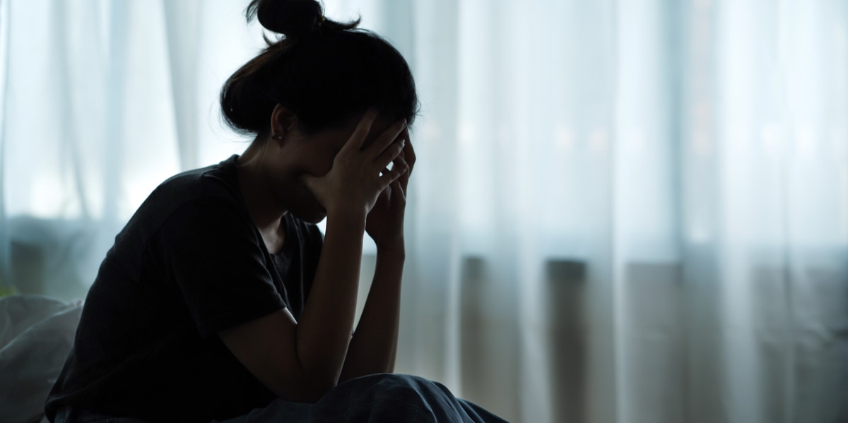 The Sad Truth About The Effects Of Emotional Abuse On Your Brain upset woman