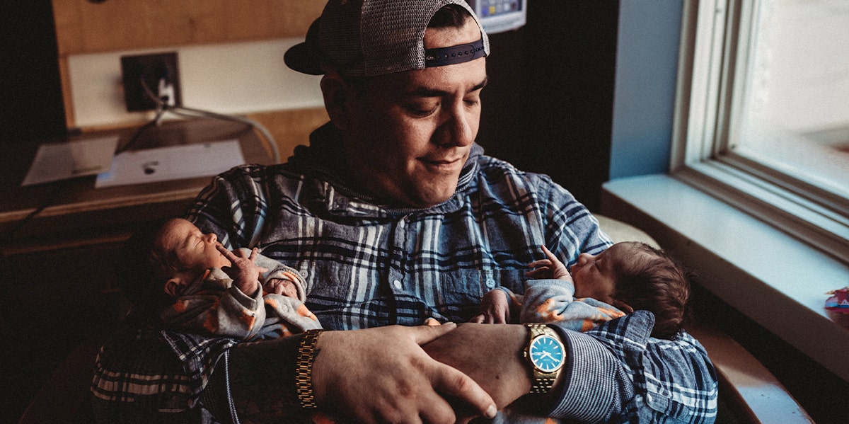 Dad Wants To Tattoo His 1-Year-Old Twins To Tell Them Apart Dad Wants To Tattoo His 1-Year-Old Twins To Tell Them Apart