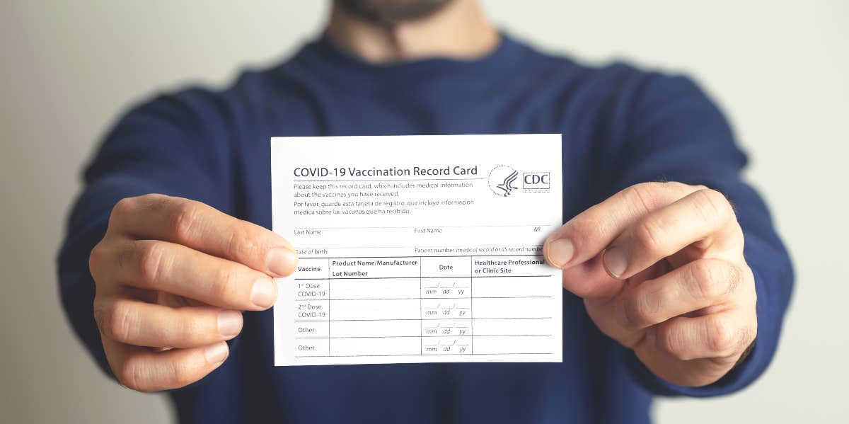 vaccination card covid 19 fake