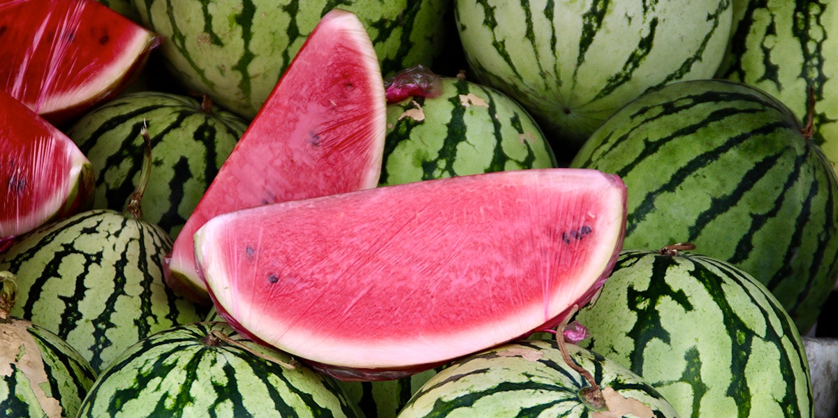 Watch This Lady Crush 3 Huge Melons Between Her Thighs Watch This Lady Crush 3 Huge Melons Between Her Thighs