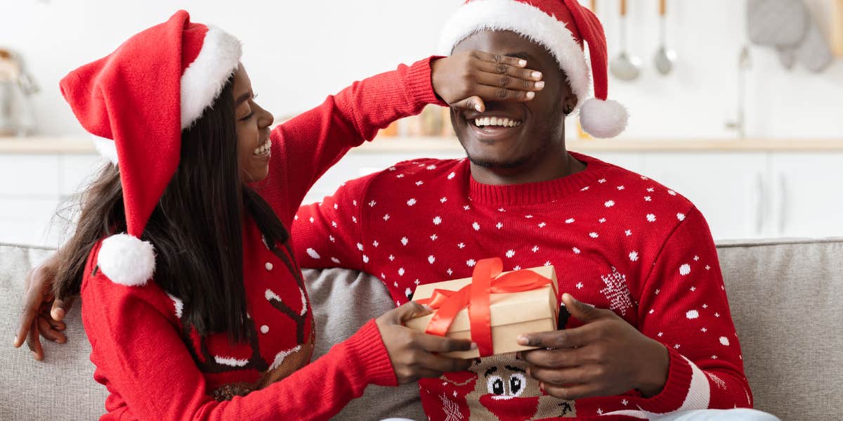 How The Ending Of The Month Affects Each Zodiac Sign's Love Horoscope zodiac signs' weekly love horoscope december 25 - 31, 2023