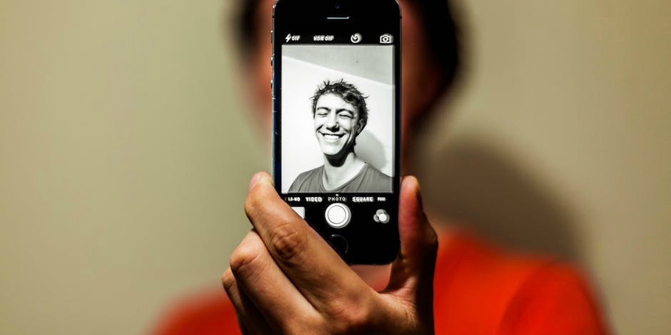what Instagram says about a man's personality