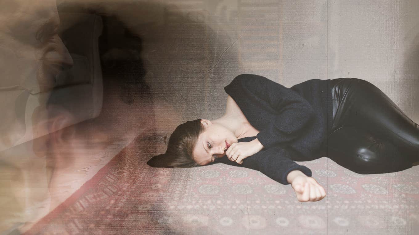 11 Warning Signs He’s A Gaslighting Sociopath Woman realizing she is in a relationship with a sociopathic partner