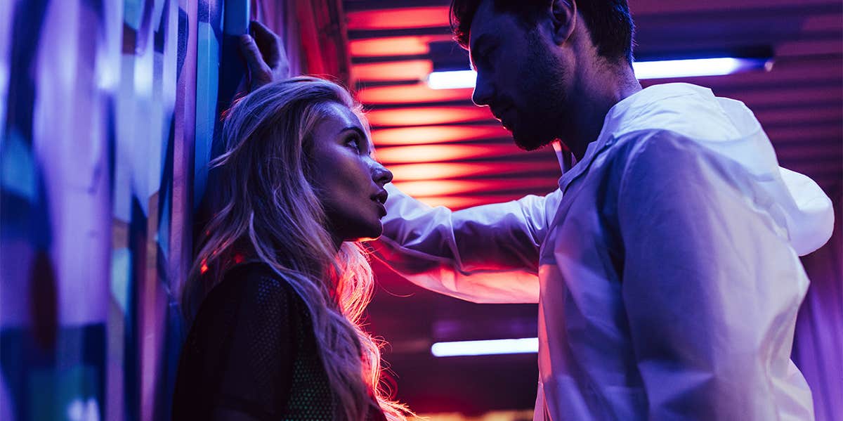 Rare Things Women Do That Make Men Weak In The Knees man flirting with woman