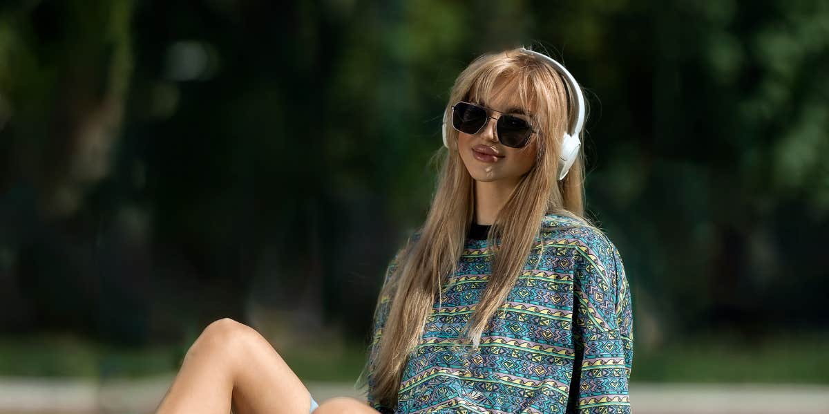 Men Reveal What Makes A Woman The 'Total Package' woman wearing headphones