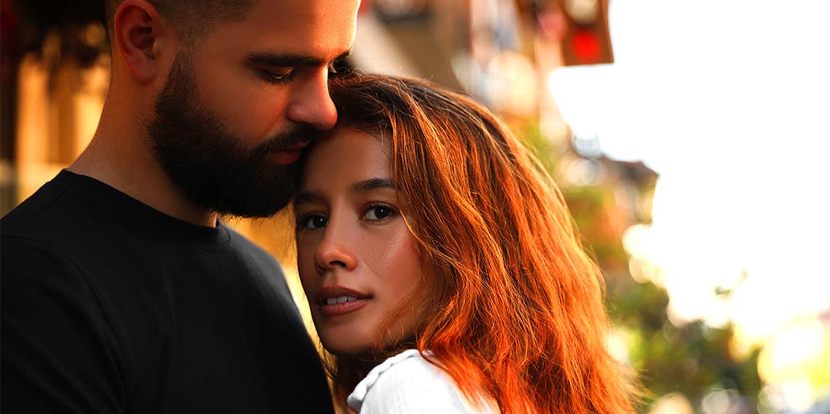 There Are Only 3 Times You Should Say No To A Second Date man holding woman close