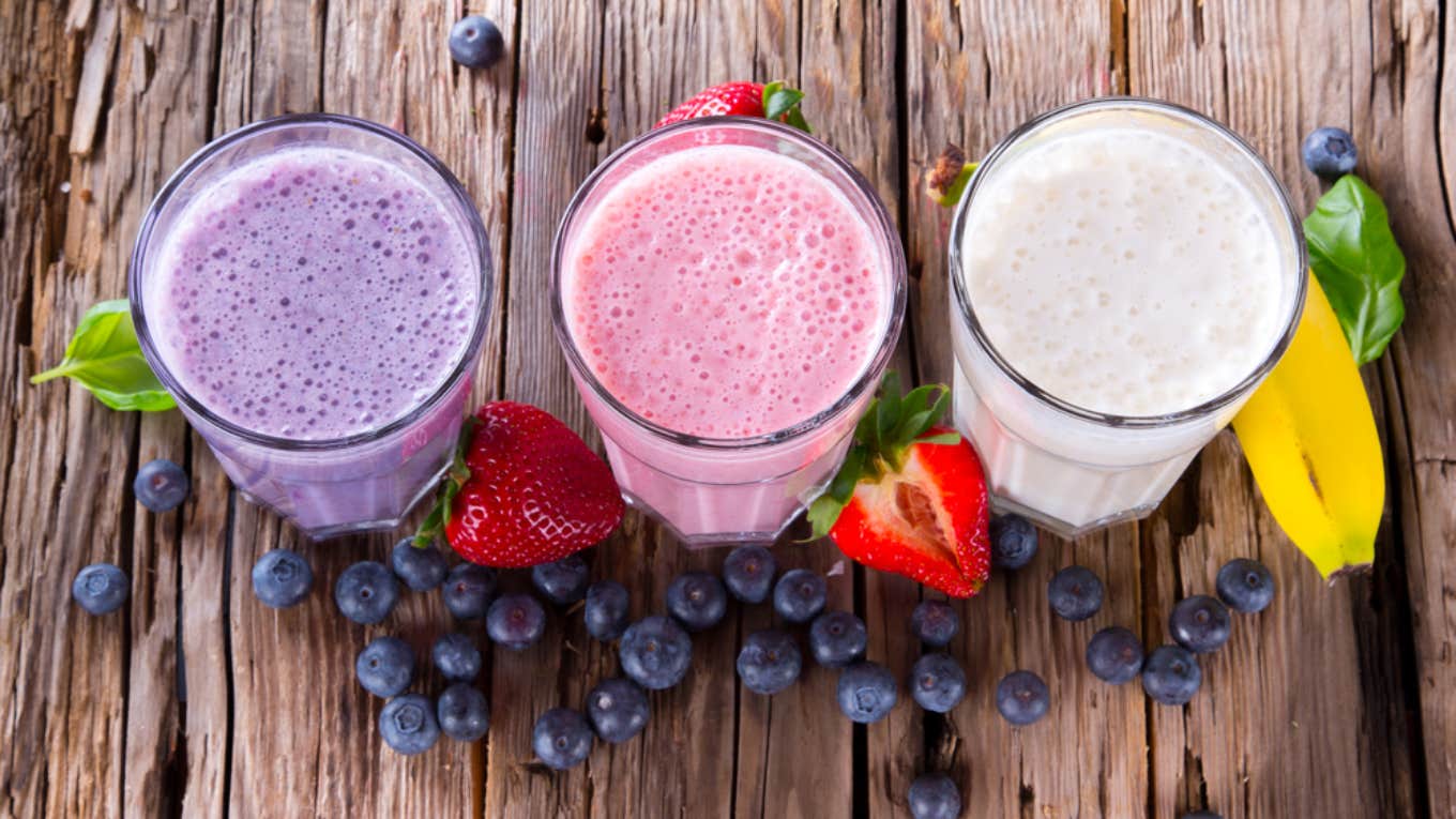 smoothies, berries, dairy 