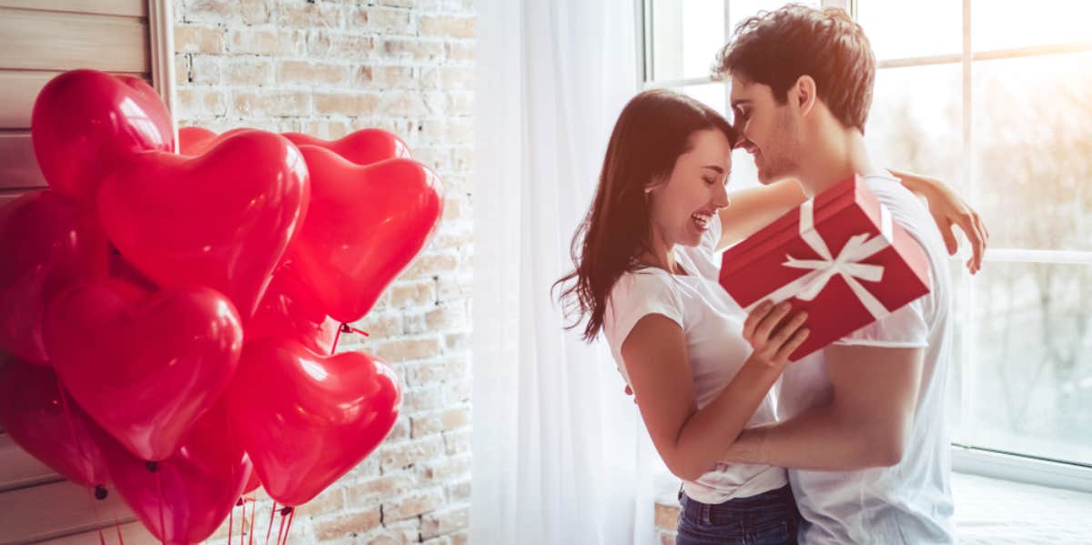 Woman Asks If She's 'Unreasonable' To Want A 'Romantic' Valentine's Day Instead Of Spending It With Boyfriend's Parents couple, Valentine's Day