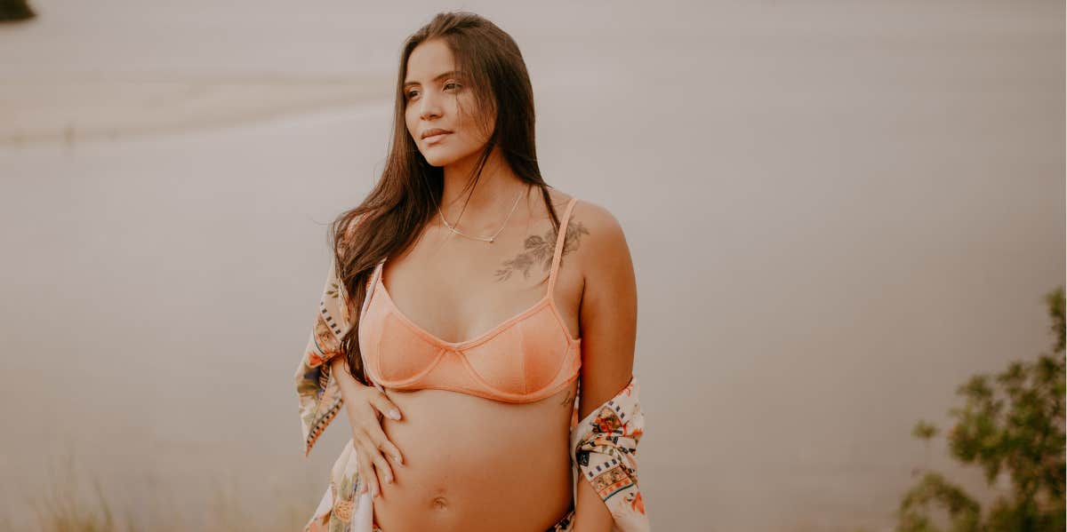 A Woman Insulted Her Friend's Husband After He Mocked His Wife's Baby Weight Gain pregnant woman in bikini