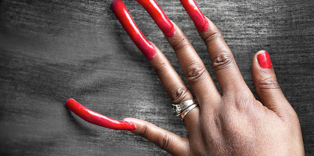 Meet The Woman Who Hasn't Cut Her Nails In 3 Years