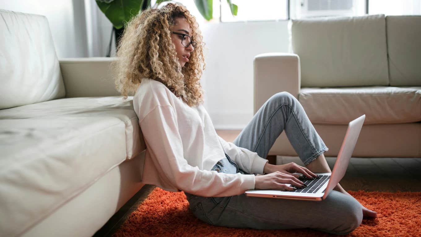 millennial woman working on laptop