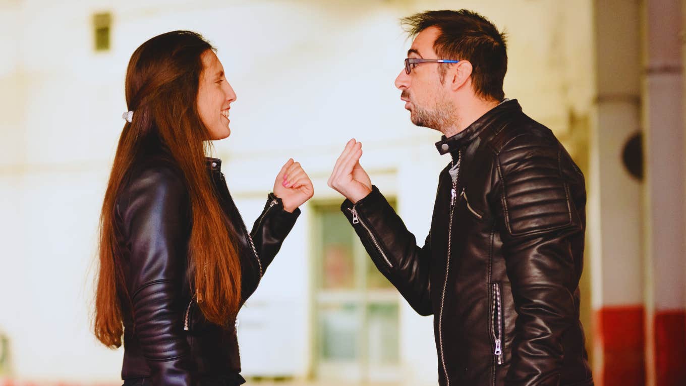 What Women Do That Makes Men Flee couple arguing