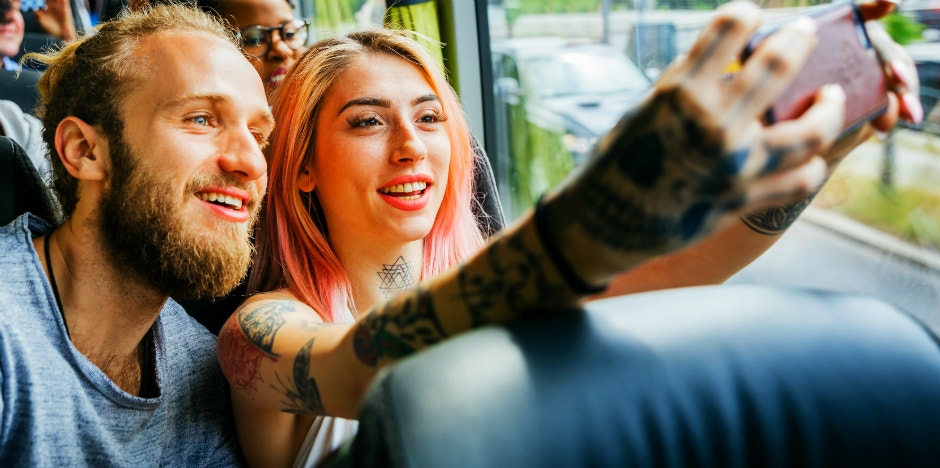 15 Glaring Warning Signs Your Man Is Majorly Insecure 15 Glaring Warning Signs Your Man Is Majorly Insecure