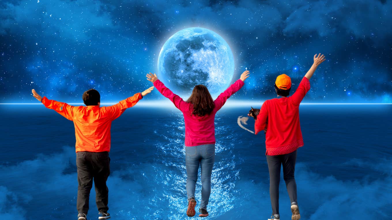 The August 30, 2023 Full Moon Brings Out The Best In 3 Zodiac Signs zodiac signs with the best horoscopes on august 30
