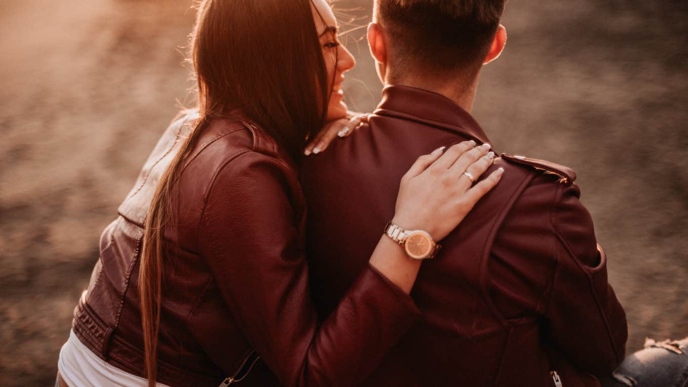 3 Zodiac Signs Are Luckiest In Love For November 20, 2023 romantic couple
