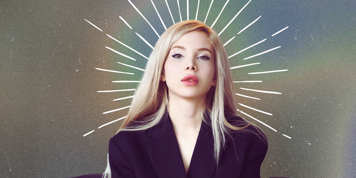 4 Zodiac Signs With The Rare Blend Of Irresistible Charisma And Social Introversion woman's portrait