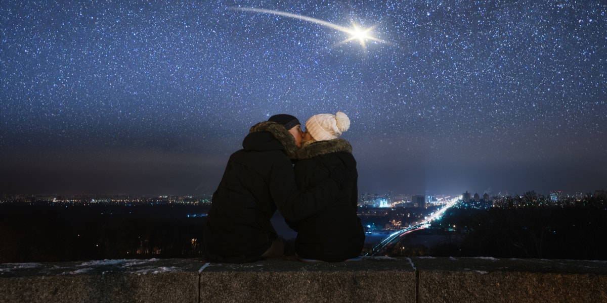 3 Zodiac Signs Who Meet Someone New During The Moon Sextile Uranus Starting October 16, 2021