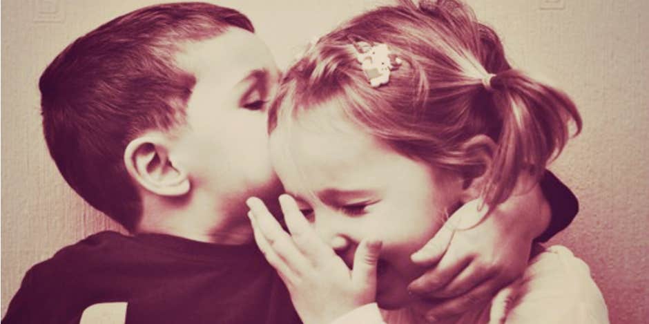 kids kissing