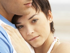 Advice: Is Finding A Soul Mate Unrealistic? woman leaning on man