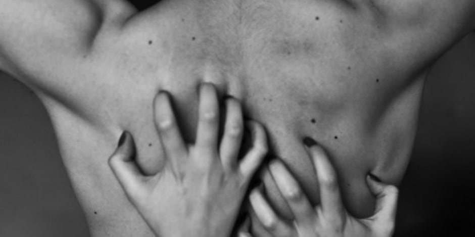 Back scratch during sex Back scratch during sex