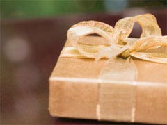 gift giving etiquette