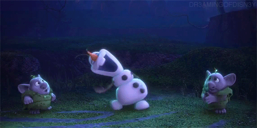 <b> <i>Frozen</i> was the first full-length Disney (non-Pixar) movie to win the Golden Globe for Best Animated Feature.</b> <a href=“http://media-cache-ak0.pinimg.com/originals/7c/1b/00/7c1b00e275fa6f4bde8b0e6daa2f44d2.jpg”>Wordpress</a>