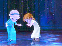 <b> Kristen Bell admitted that it had been a dream of hers to voice a Disney princess. She grew up watching <i>The Little Mermaid</i> and used to record herself singing all the songs. Like Menzel, Bell also auditioned to play Rapunzel in <i>Tangled</i>. </b> <a href=“https://31.media.tumblr.com/d4bf4aa79cdac3ca879cabd26ccb330f/tumblr_mz33patXQV1tnvzmeo7_r1_250.gif”>Tumblr</a>