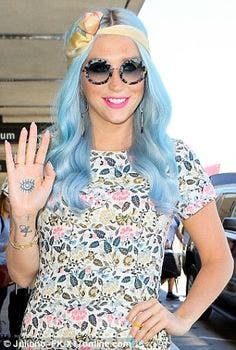 kesha hippie