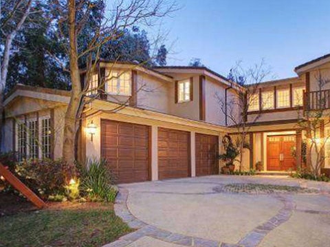 Sarah Michelle Gellar & Freddie Prinze, Jr.'s mansion