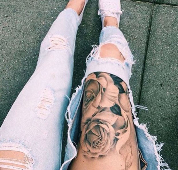thigh tattoo ideas for women: lower thigh flower