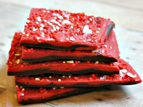 Valentine&#039;s Day desserts chocolate bark