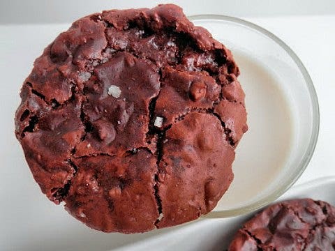 Valentine&#039;s Day desserts chocolate hazelnut cookies