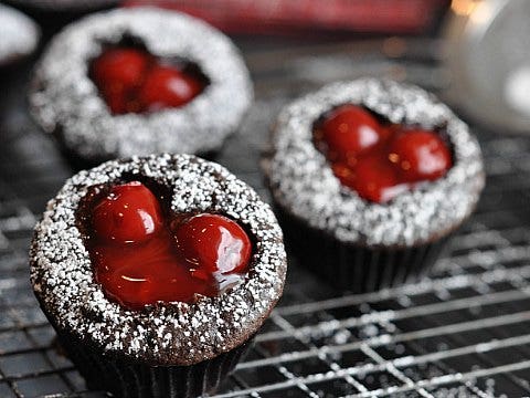 Valentine&#039;s Day desserts cherry cordial cupcakes