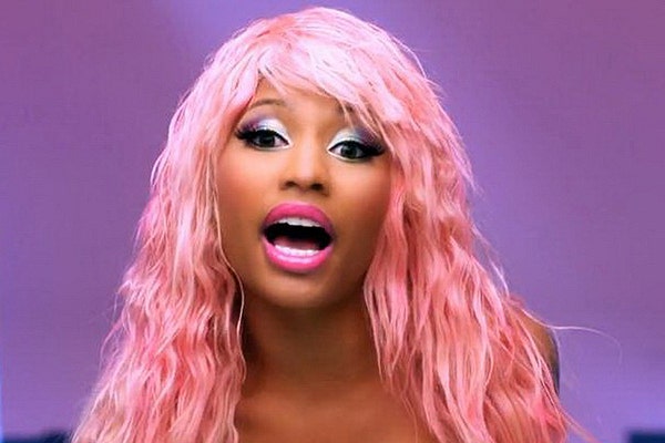 nicki minaj pink hair