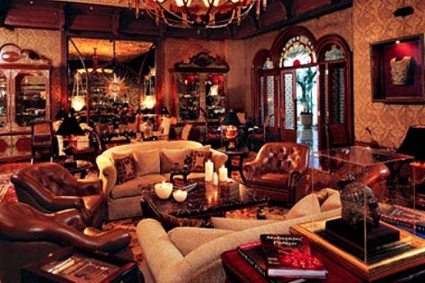 international date night bar
