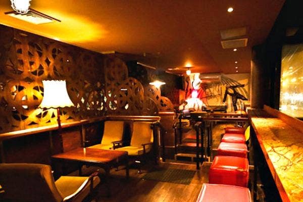 international date night bar