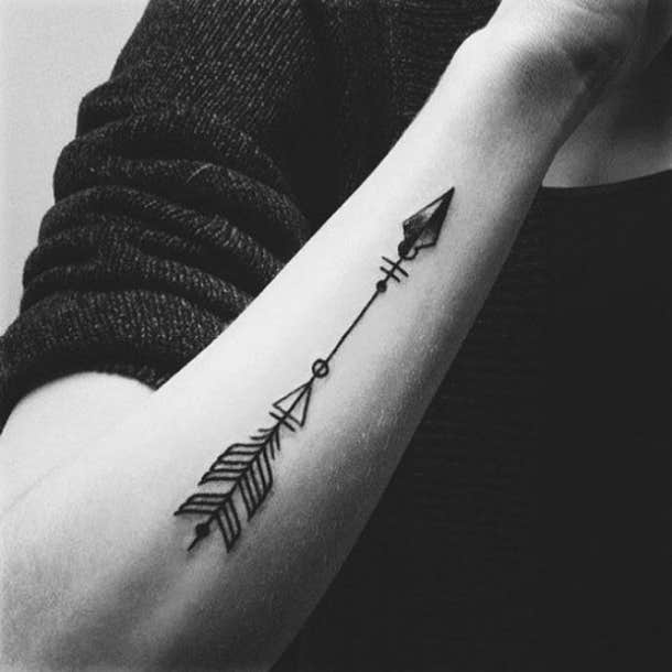 20+ Beautiful Arrow Tattoos