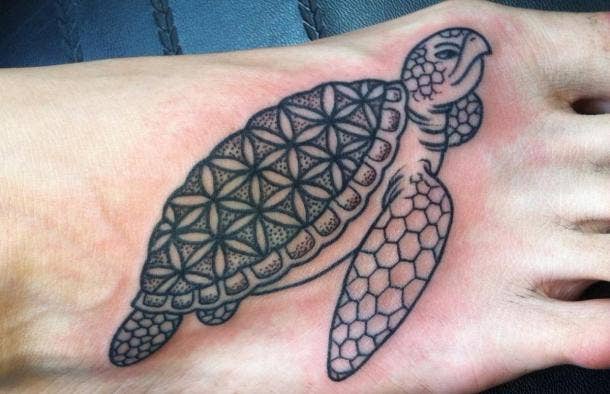 40 Best Foot Tattoos | YourTango 40 Best Foot Tattoos | YourTango