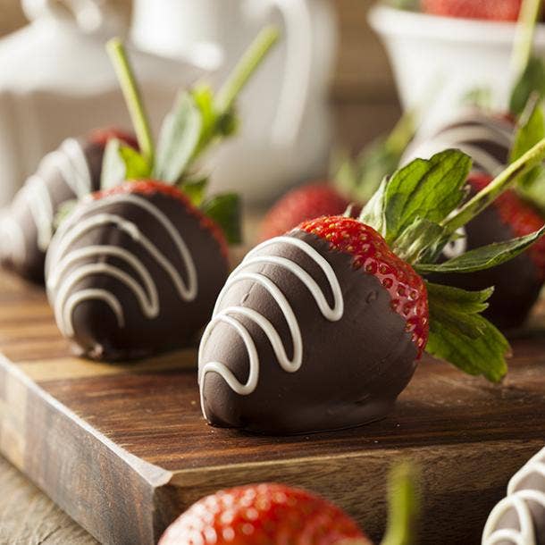 long stem chocolate covered strawberries