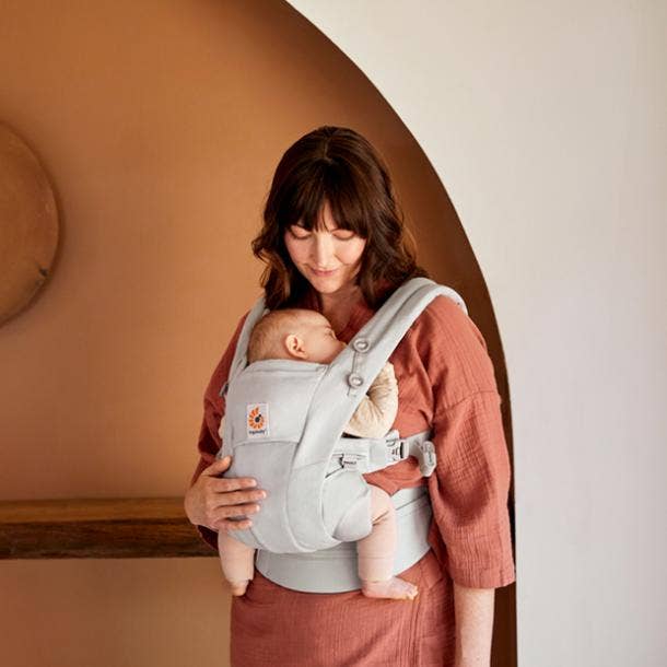 Ergobaby Omni Dream Valentines Day gift for new mom