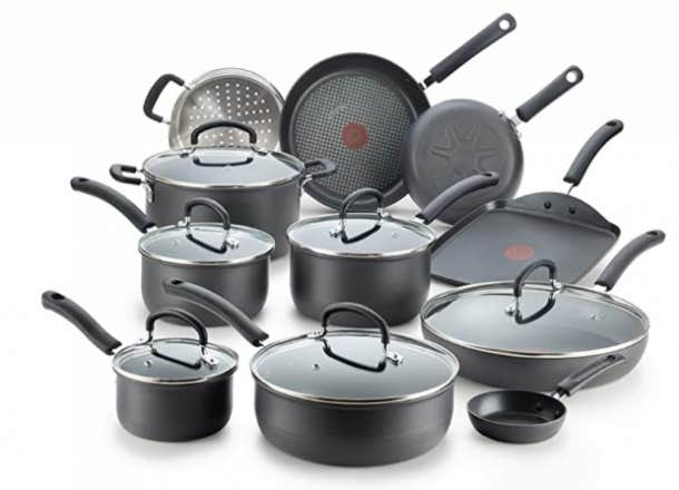 Christmas gifts for parents / cookware set