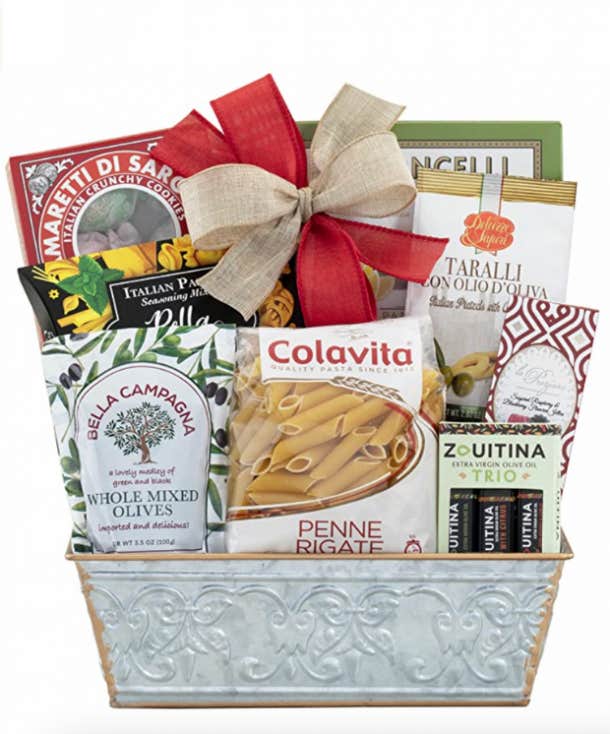 Christmas gifts for parents / taste of italy gift basket