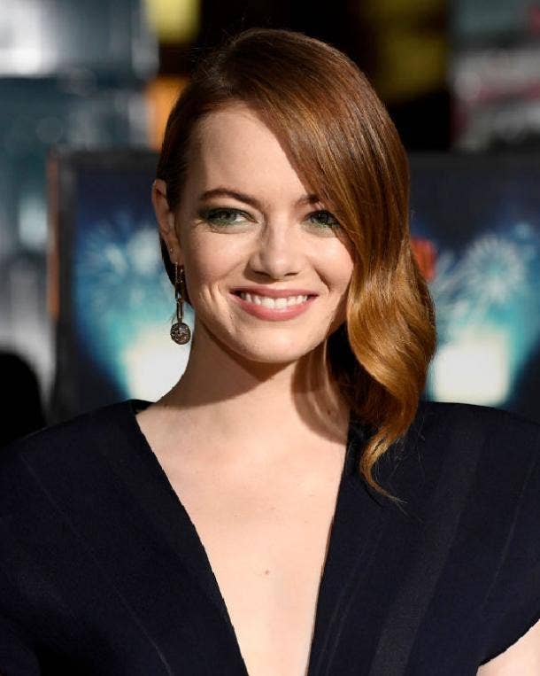 Emma Stone round face shape