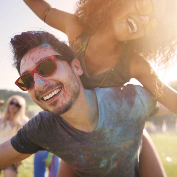 how to meet people find love at music festival