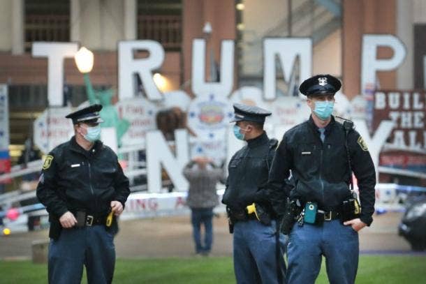 Police response to protests against covid-19 orders at Michigan State Capitol