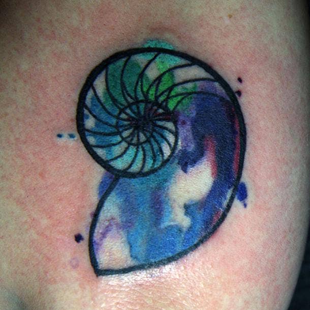 50 Small Tattoos With Big Meanings Tiny Tattoo Ideas Yourtango