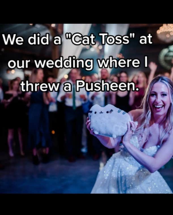 Bride Does A Cat Toss At Her Wedding And Every Single Guest Participated - 7