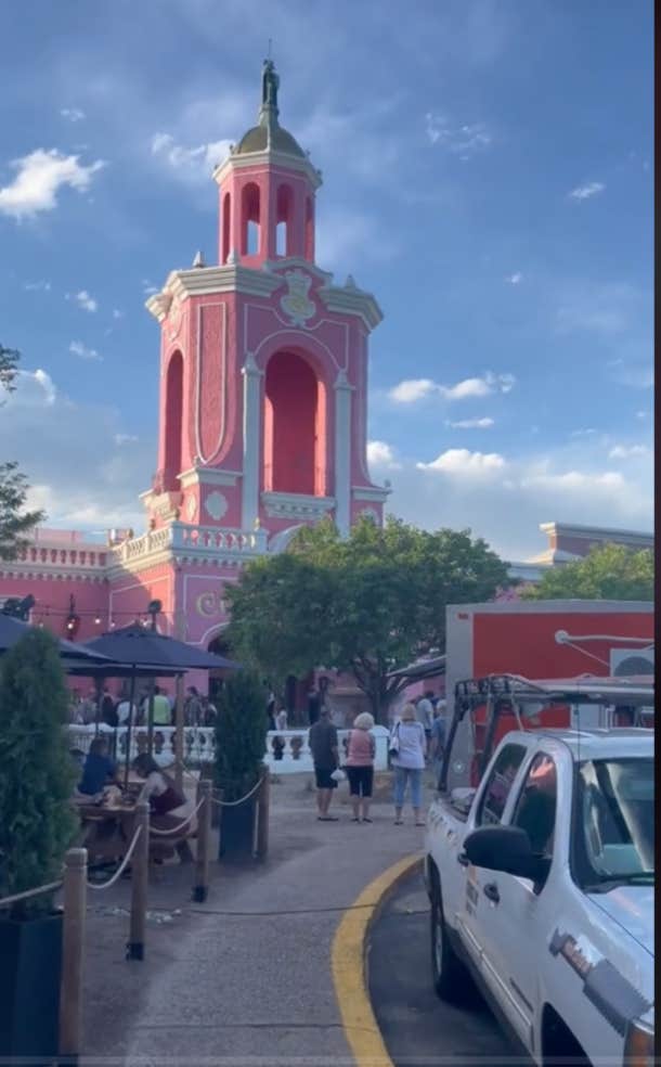 What to know about the new Casa Bonita - Axios Denver