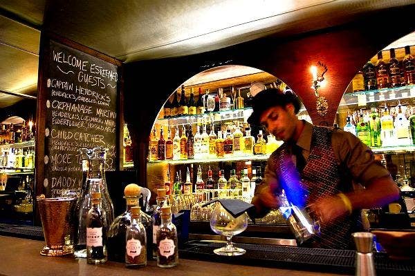 international date night bar